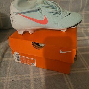 Nike Phantom Luna 2 Club MG High-Top Soccer Cleats (FJ2558-300, Mint/Off Noir/At